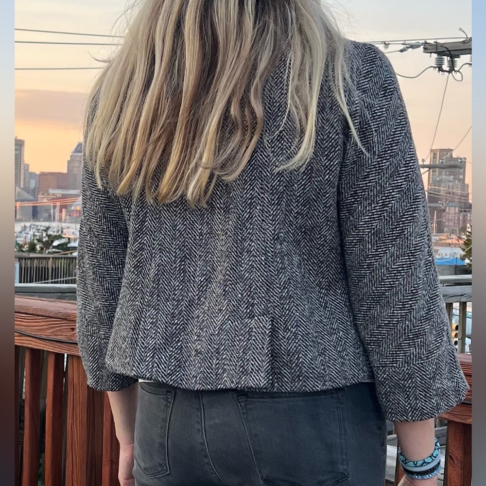 Women’s Cropped Jacket, Herringbone Pattern and 3/4 Sleeve - Picture 3 of 8